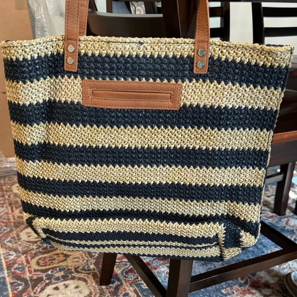 Thirty One Bundle In Navy Striped Straw - Picture 10 of 16